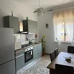 Casa Nuvola Rossa Kr7 شقة *