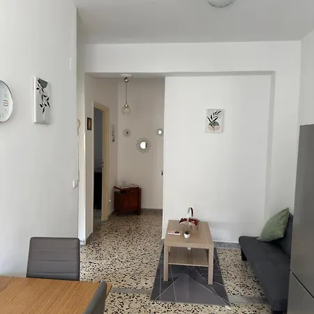 Casa Nuvola Rossa Kr7 * Crotone