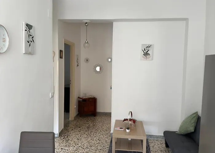 Casa Nuvola Rossa Kr7 * 克罗托内